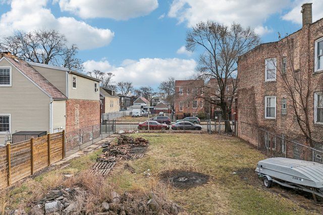 1028 N Hamlin Avenue, Chicago, IL 60651