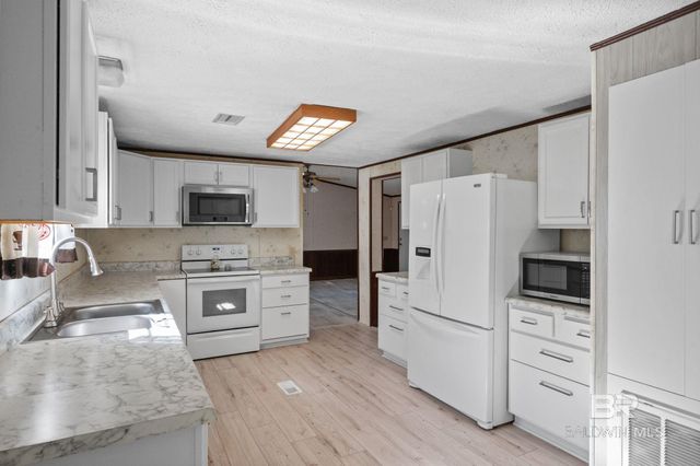 24120 Patterson Road, Robertsdale, AL 36567