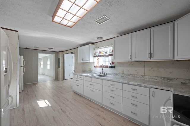 24120 Patterson Road, Robertsdale, AL 36567