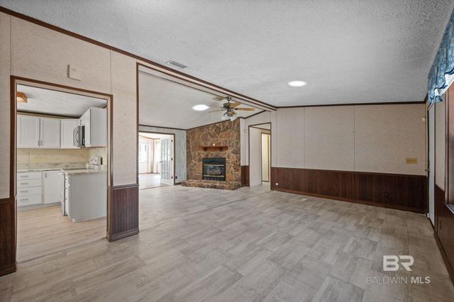 24120 Patterson Road, Robertsdale, AL 36567