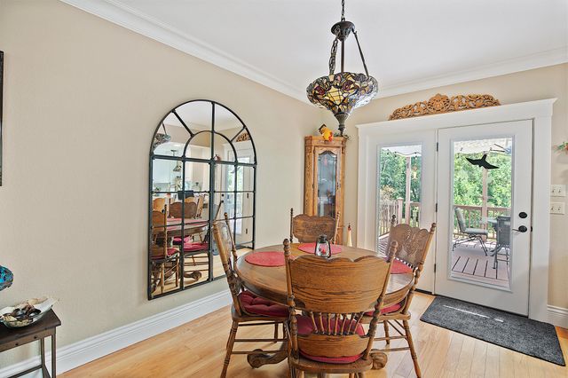 627 Carriage Road, Grants Pass, OR 97526