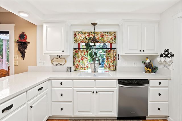 627 Carriage Road, Grants Pass, OR 97526