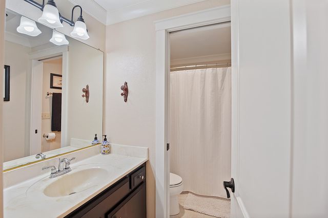 627 Carriage Road, Grants Pass, OR 97526