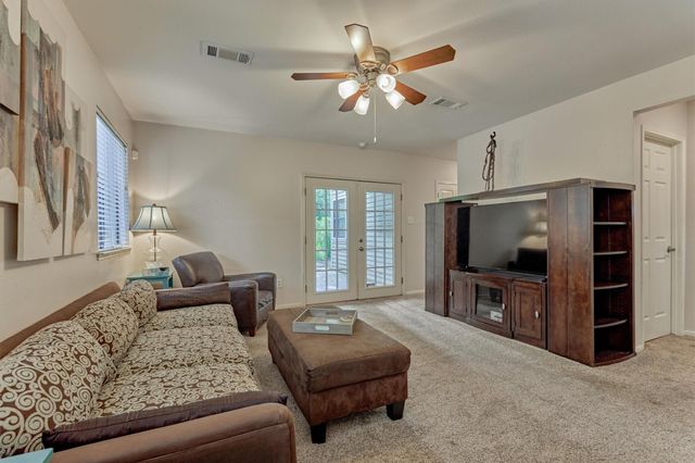 26 Twisted Birch, The Woodlands, TX 77381
