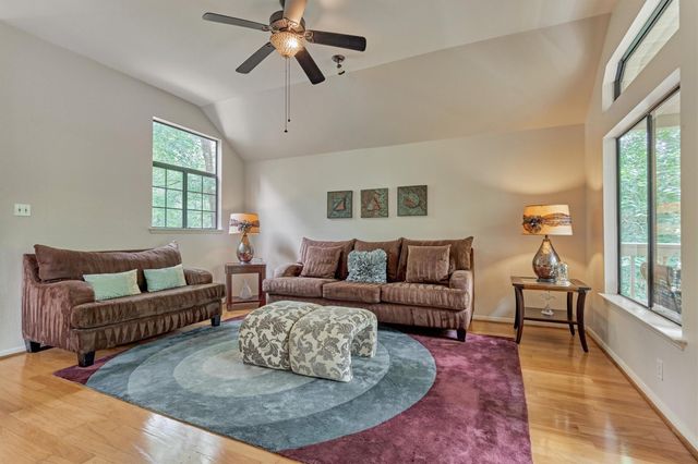 26 Twisted Birch, The Woodlands, TX 77381