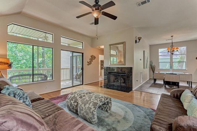 26 Twisted Birch, The Woodlands, TX 77381