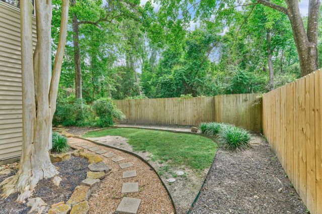 26 Twisted Birch, The Woodlands, TX 77381