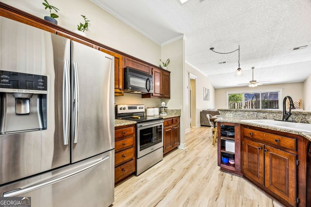 206 Hallowes Drive S, St. Marys, GA 31558