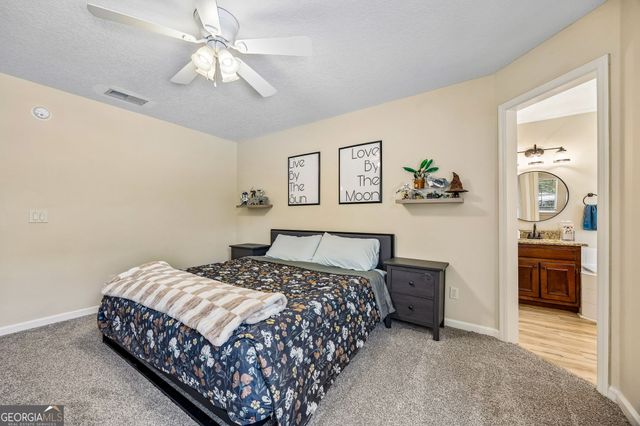 206 Hallowes Drive S, St. Marys, GA 31558