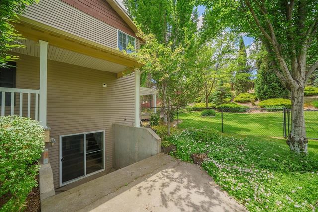 2406 S Scenic Blvd, Spokane, WA 99224