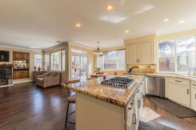 18300 Meadow Song Way, Salinas, CA 93908