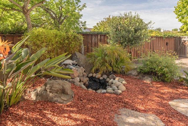 18300 Meadow Song Way, Salinas, CA 93908