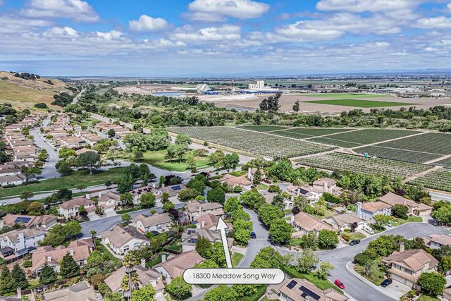 18300 Meadow Song Way, Salinas, CA 93908