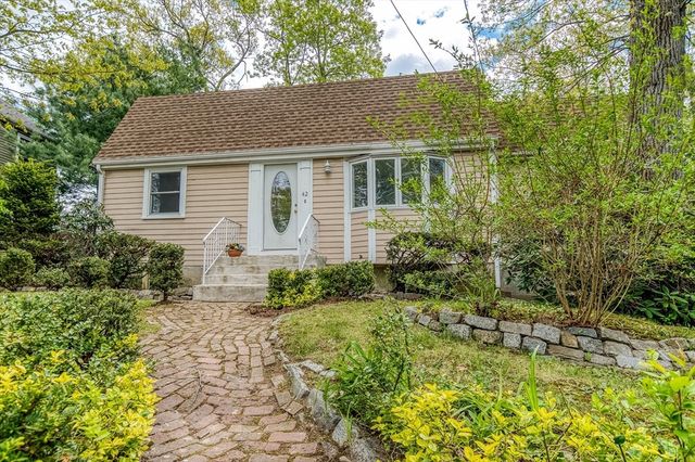 42 Stoughton Rd, Dedham, MA 02026