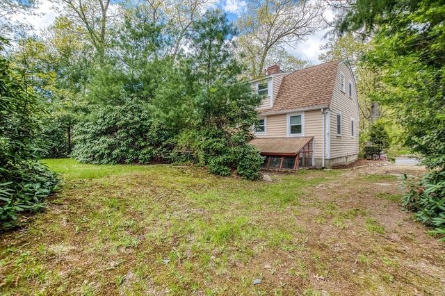 42 Stoughton Rd, Dedham, MA 02026