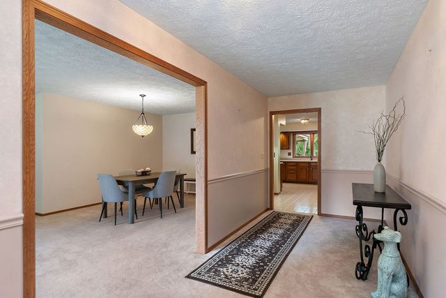 2847 Wedgewood Drive, Dekalb, IL 60115