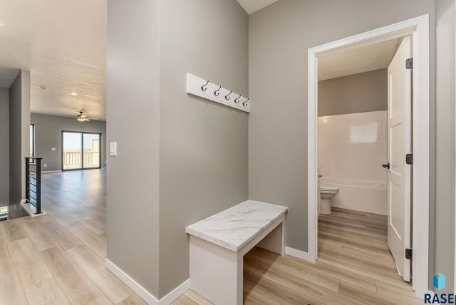 2031 S Sonoma Pl Place, Sioux Falls, SD 57106