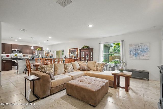 975 Sablon Street SE, Palm Bay, FL 32909