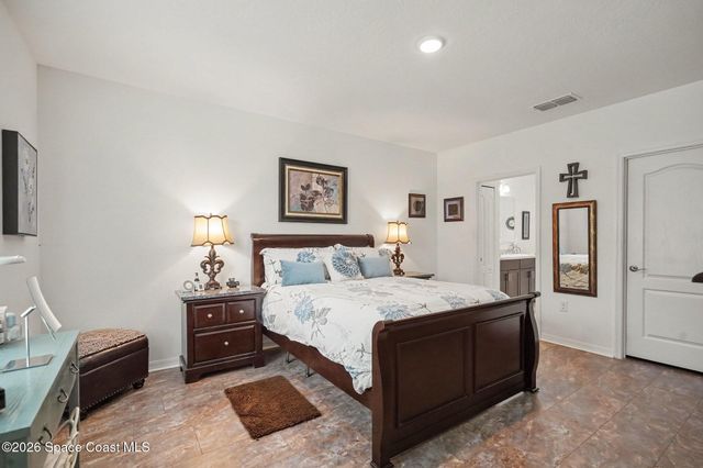 975 Sablon Street SE, Palm Bay, FL 32909