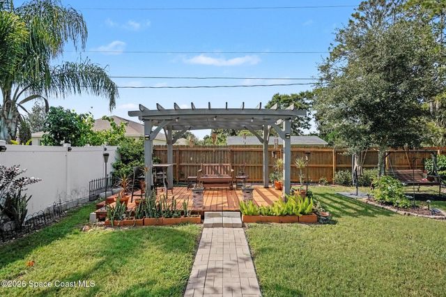 975 Sablon Street SE, Palm Bay, FL 32909