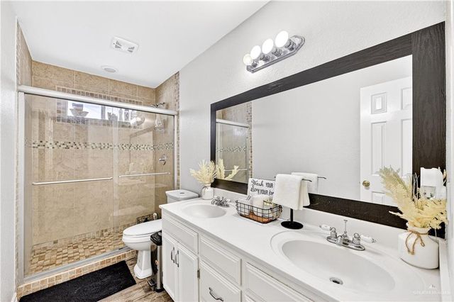 2606 N Georgia Avenue, Weslaco, TX 78599