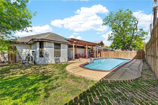 2606 N Georgia Avenue, Weslaco, TX 78599