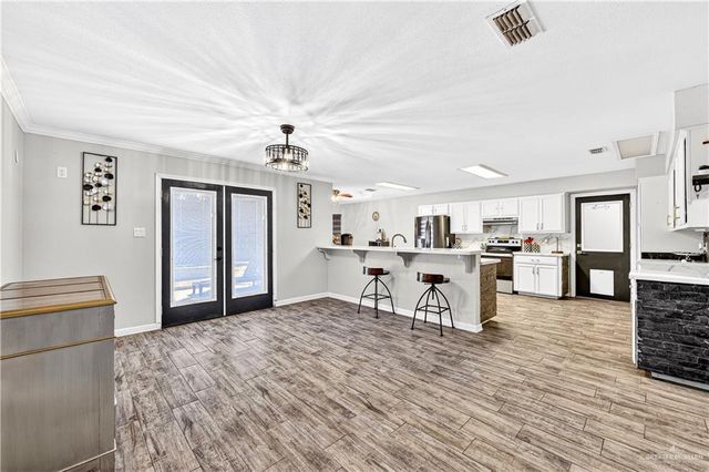 2606 N Georgia Avenue, Weslaco, TX 78599