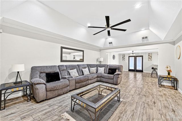 2606 N Georgia Avenue, Weslaco, TX 78599