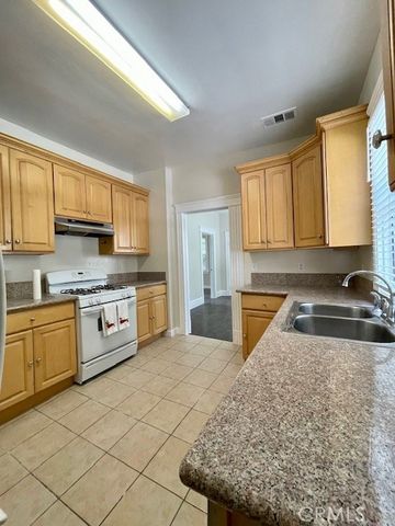 533 E Villa, Pasadena, CA 91101