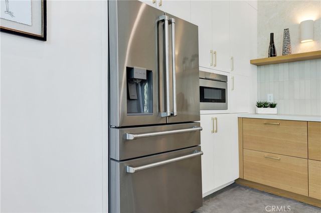 3949 Glenalbyn Drive, Los Angeles, CA 90065