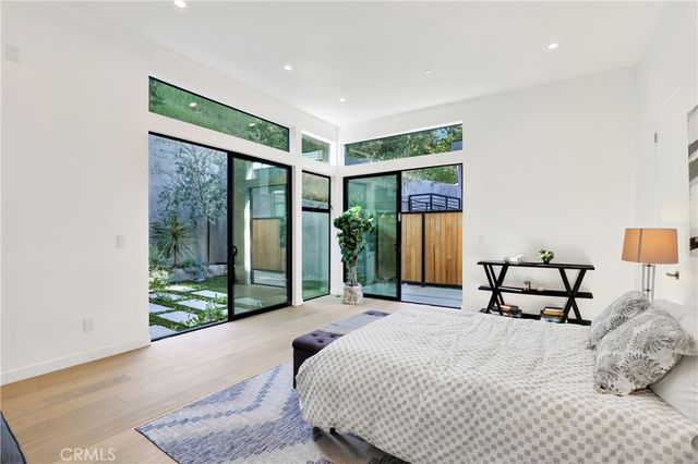 3949 Glenalbyn Drive, Los Angeles, CA 90065