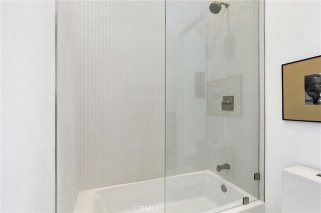 3949 Glenalbyn Drive, Los Angeles, CA 90065