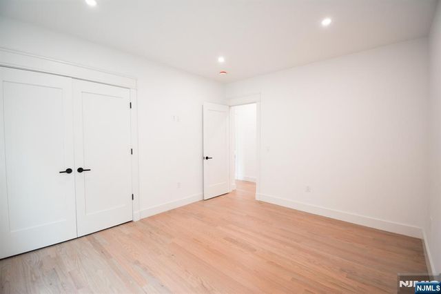 28 Prospect Street, Palisades Park, NJ 07650