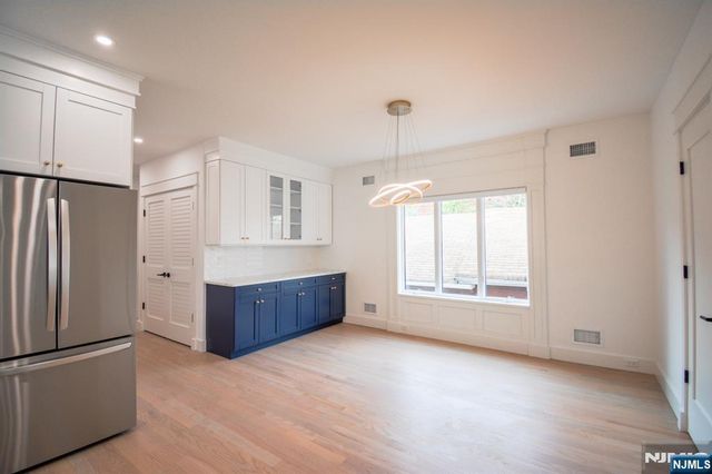 28 Prospect Street, Palisades Park, NJ 07650