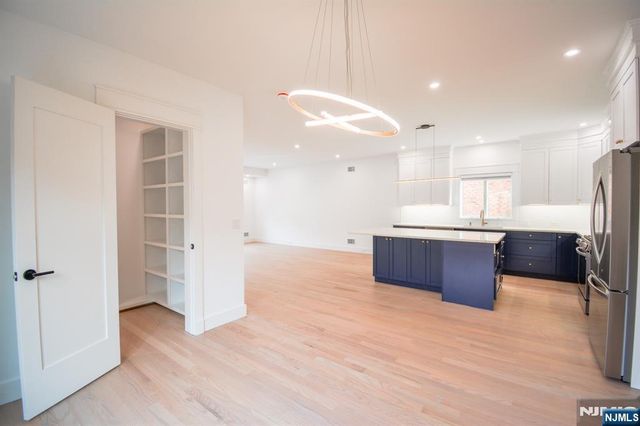 28 Prospect Street, Palisades Park, NJ 07650