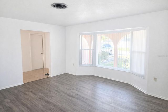 6480 31ST TERRACE N, St Petersburg, FL 33710