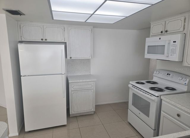 6480 31ST TERRACE N, St Petersburg, FL 33710