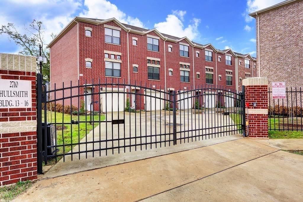 2710 Hullsmith Drive 1502, Houston, TX 77063