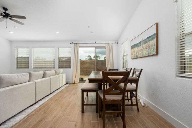 1098 Granite Drive W, Madera, CA 93636