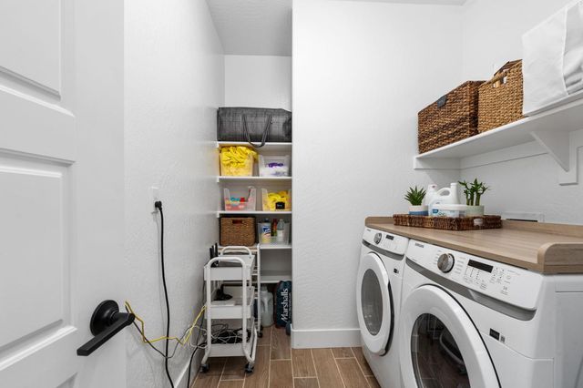 1098 Granite Drive W, Madera, CA 93636