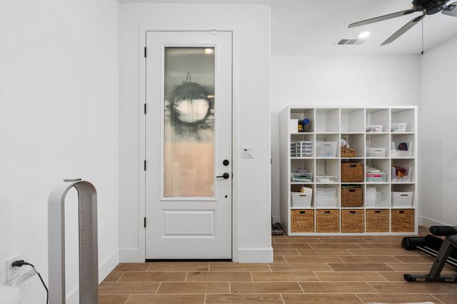 1098 Granite Drive W, Madera, CA 93636