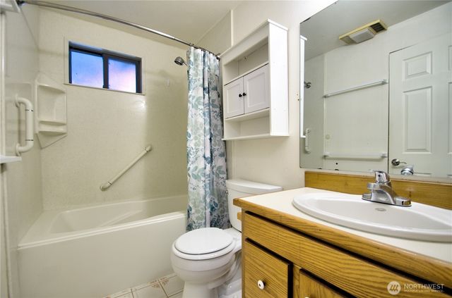 9444 Lundeen Road SW, Rochester, WA 98579