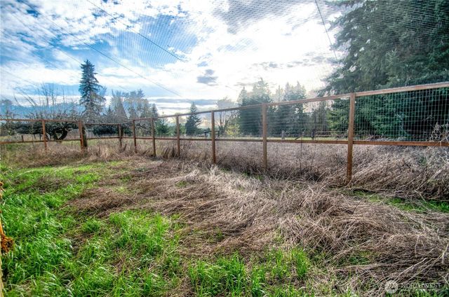 9444 Lundeen Road SW, Rochester, WA 98579