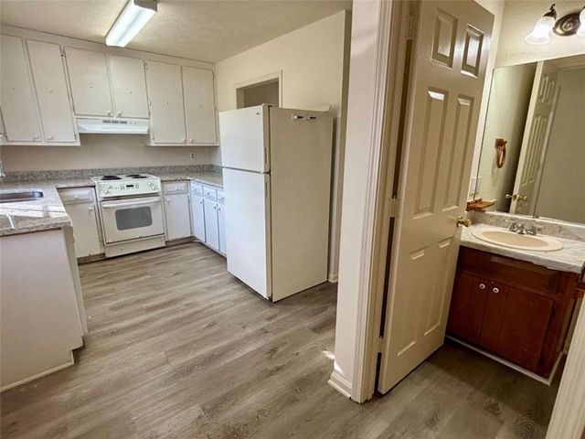 5296 Weyden Trail B, Norcross, GA 30071