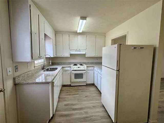 5296 Weyden Trail B, Norcross, GA 30071