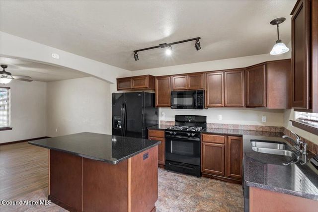 13043 N ZODIAC LOOP, Rathdrum, ID 83858