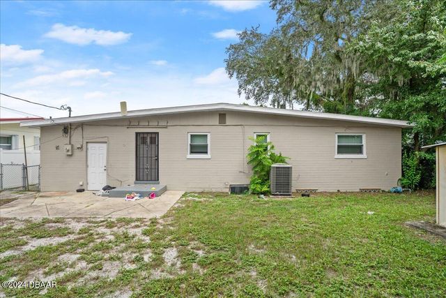 856 Essex Road, Daytona Beach, FL 32117