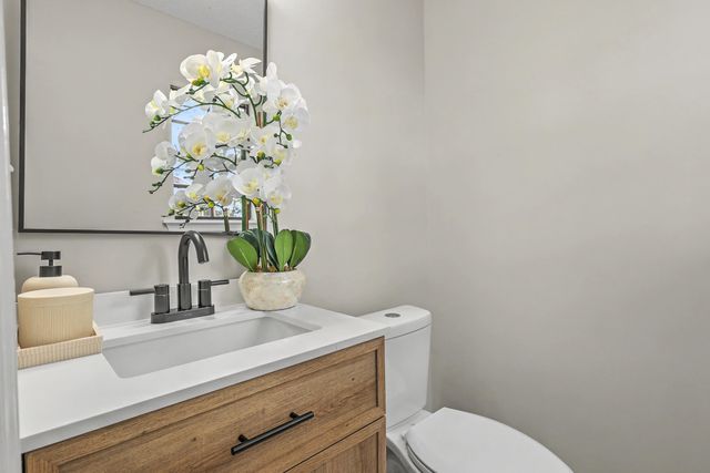 7774 Ginger Lane, North Charleston, SC 29420