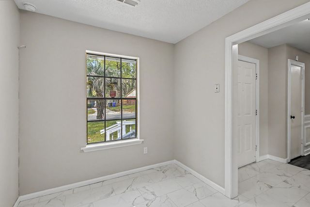 7774 Ginger Lane, North Charleston, SC 29420