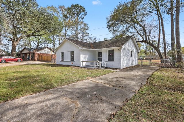 7774 Ginger Lane, North Charleston, SC 29420